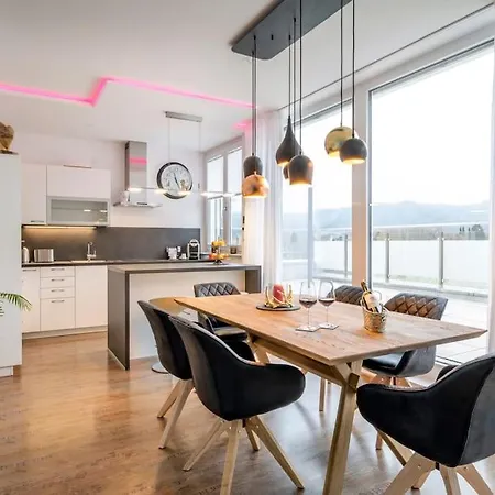 Penthouse Mountain View Διαμέρισμα *